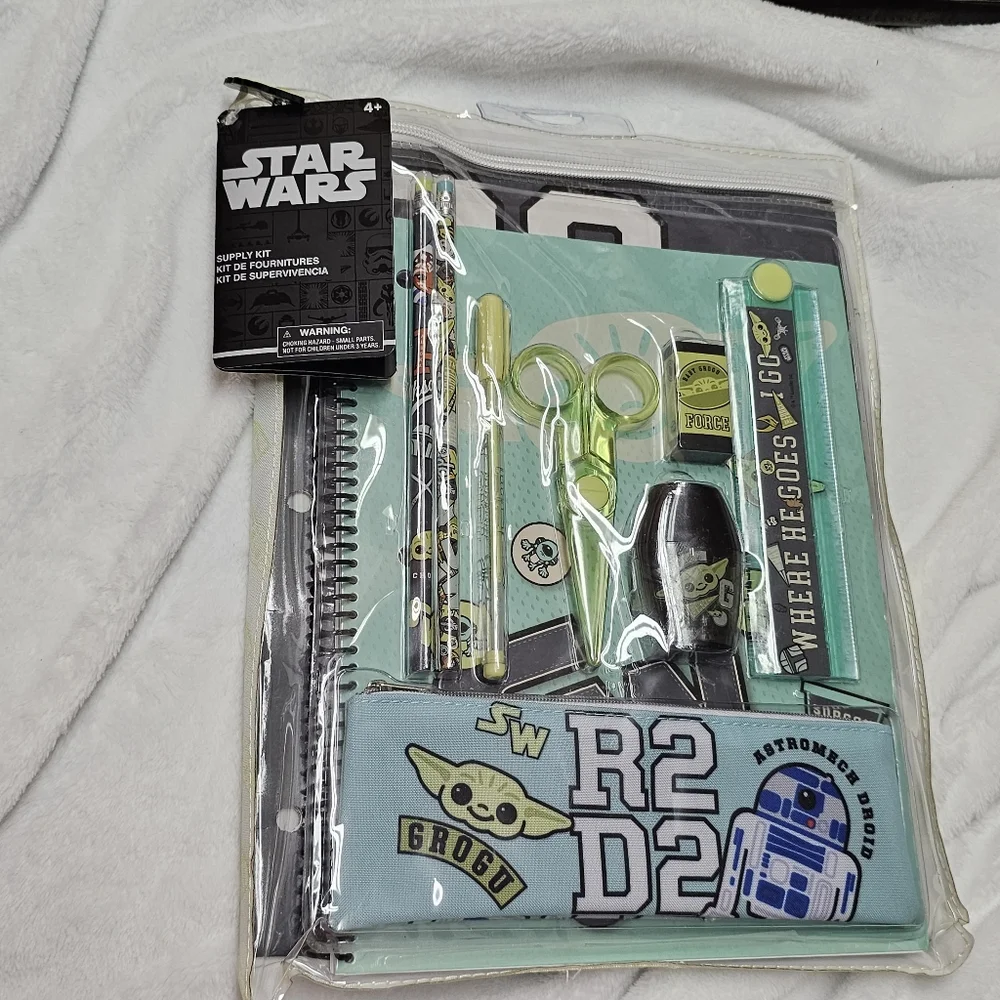 Star Wars Baby Yoda (Grogu) School Supply Stationary Set